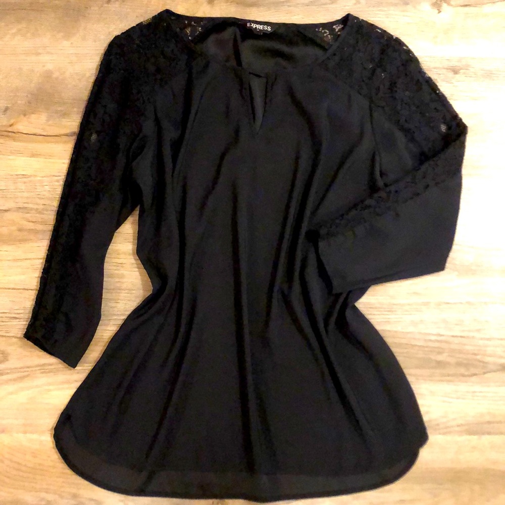 💗 Like NEW Express Top